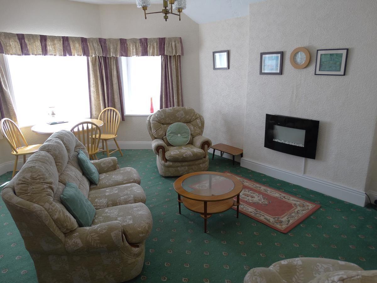 Beachmount Holiday Apartments Rhôs-on-Sea Esterno foto
